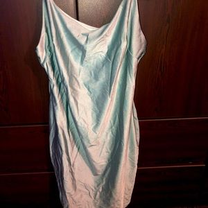 Silk dress tried on never really worn didn’t like it on me
